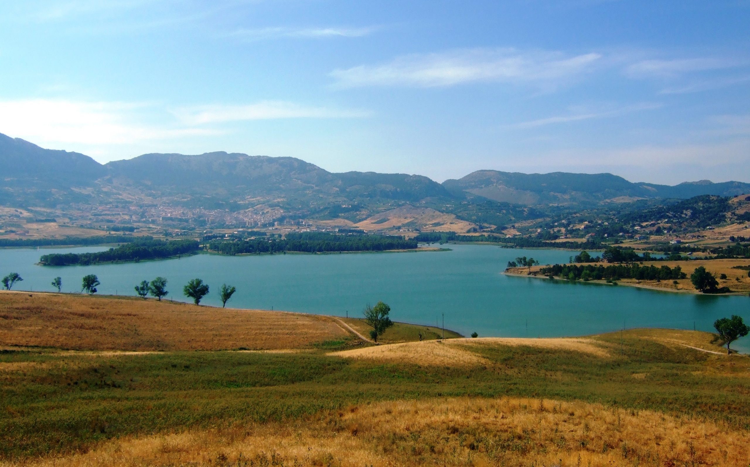 Il lago più grande della Sicilia è a Piana degli Albanesi